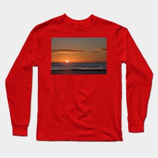 Winter sunrise in Northumberland (2) Long Sleeve T-Shirt